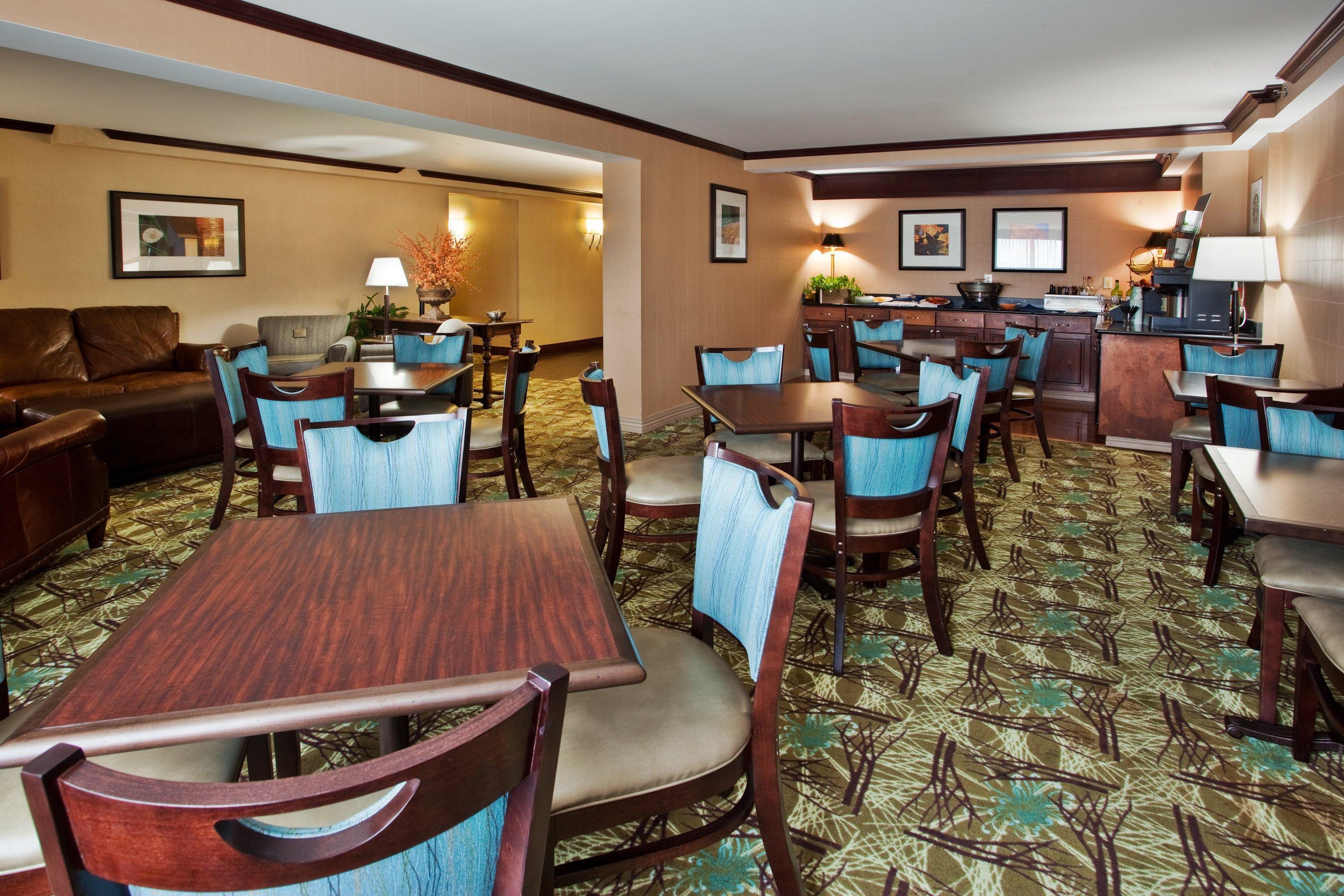 Ramada By Wyndham Cleveland Independence Hotel Eksteriør billede