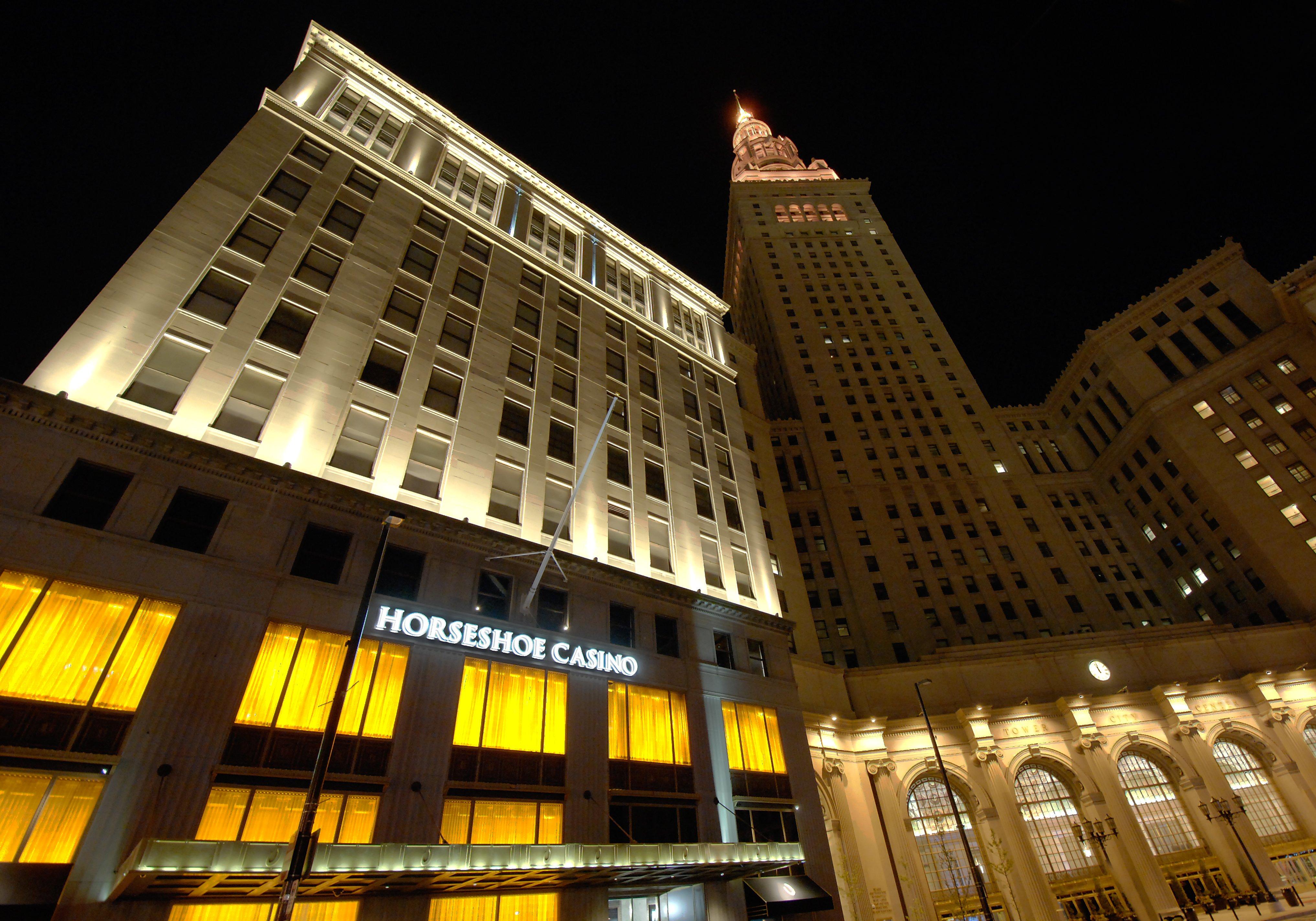 Ramada By Wyndham Cleveland Independence Hotel Eksteriør billede