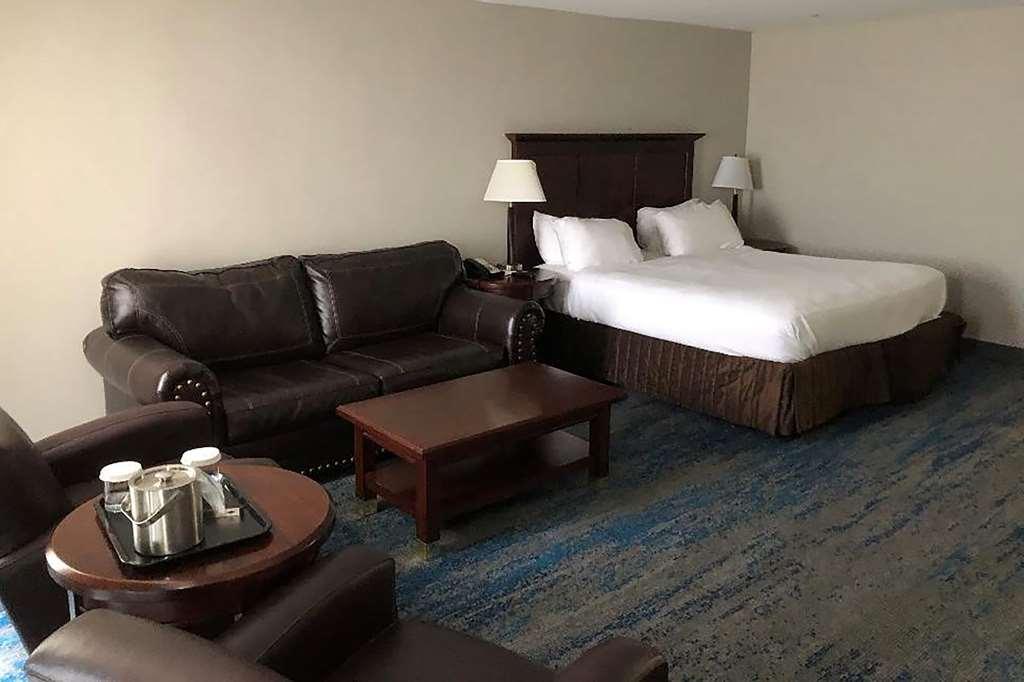 Ramada By Wyndham Cleveland Independence Hotel Værelse billede